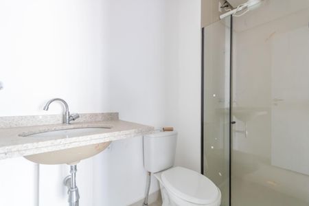 Banheiro Social de apartamento para alugar com 1 quarto, 39m² em Km 18, Osasco