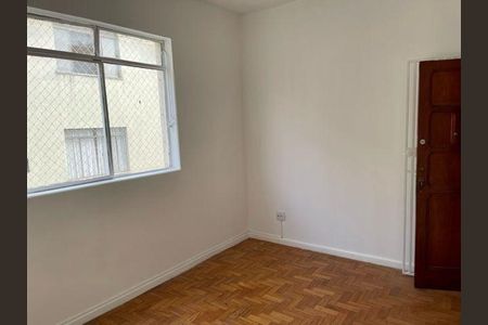 Apartamento à venda com 2 quartos, 70m² em Carmo, Belo Horizonte