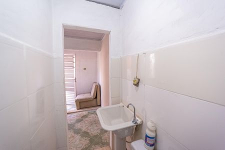 Banheiro de casa para alugar com 1 quarto, 40m² em Parque Boturussu, São Paulo