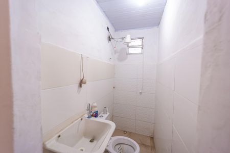 Banheiro de casa para alugar com 1 quarto, 40m² em Parque Boturussu, São Paulo
