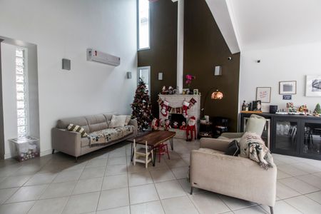 Sala de casa de condomínio à venda com 4 quartos, 300m² em Residencial Tres (alphaville), Santana de Parnaíba