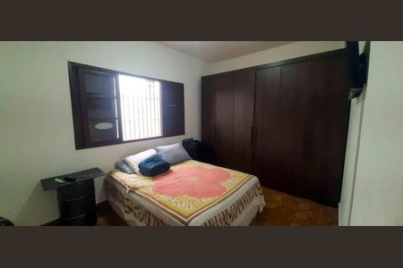 Casa 1 - Quarto 1 de casa para alugar com 6 quartos, 280m² em Pestana, Osasco