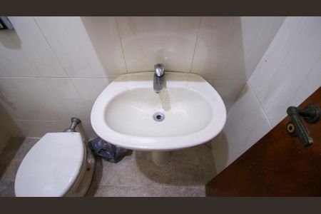 Lavabo 2 de casa para alugar com 4 quartos, 140m² em Vila Prudente, São Paulo