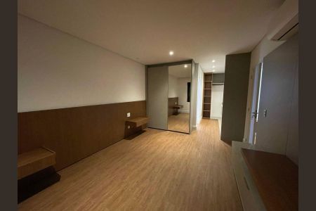 Casa à venda com 3 quartos, 209m² em Vila José Iório, Campinas