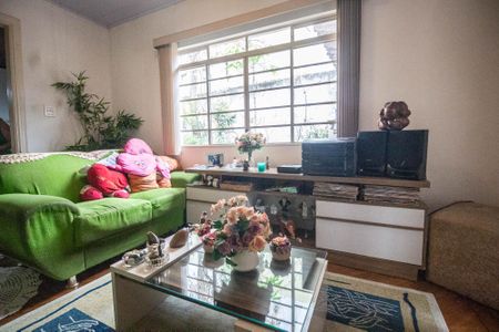 Sala de casa à venda com 2 quartos, 600m² em Vila Vitorio Mazzei, São Paulo