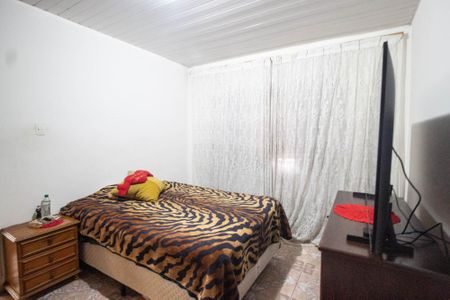 Quarto 1 de casa à venda com 2 quartos, 600m² em Vila Vitorio Mazzei, São Paulo