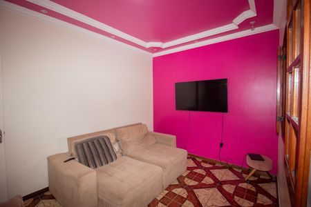 Sala de casa à venda com 3 quartos, 360m² em Alvorada, Contagem