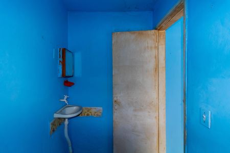 Banheiro de casa à venda com 1 quarto, 40m² em Vila Margarida, São Paulo