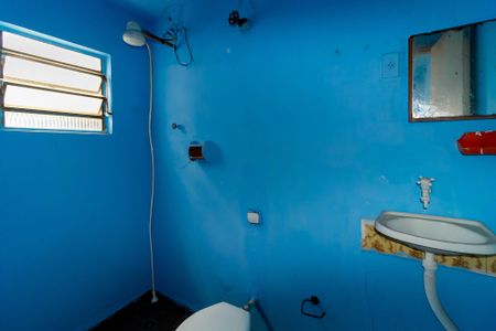 Banheiro de casa à venda com 1 quarto, 40m² em Vila Margarida, São Paulo