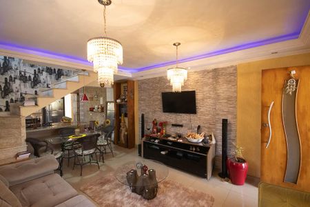 Sala de casa para alugar com 3 quartos, 300m² em Jardim Virginia Bianca, São Paulo