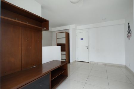 Sala de apartamento para alugar com 2 quartos, 58m² em Jacarepaguá, Rio de Janeiro