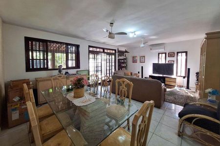 Casa à venda com 4 quartos, 215m² em Engenho do Mato, Niterói