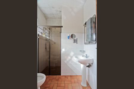 Banheiro da Suíte de casa para alugar com 3 quartos, 350m² em Parque Peruche, São Paulo