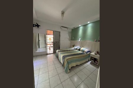 Casa à venda com 3 quartos, 150m² em Cidade Dutra, São Paulo