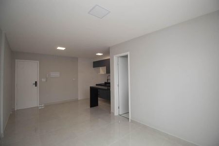 Sala/Cozinha de kitnet/studio para alugar com 1 quarto, 32m² em Vila Santa Terezinha (zona Norte), São Paulo