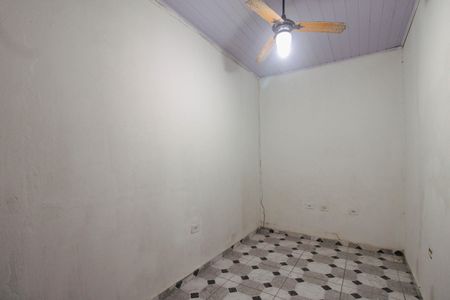 Sala de casa à venda com 2 quartos, 400m² em Parque Industrial das Oliveiras, Taboão da Serra