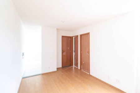 Sala de apartamento para alugar com 2 quartos, 43m² em Campo Grande, Rio de Janeiro