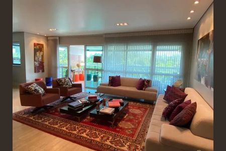 Apartamento à venda com 3 quartos, 242m² em Barra da Tijuca, Rio de Janeiro