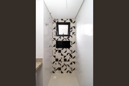 Banheiro de apartamento à venda com 1 quarto, 31m² em Vila Germinal, São Paulo