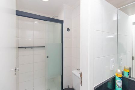 Banheiro de apartamento para alugar com 2 quartos, 42m² em Vila Galvão, Guarulhos