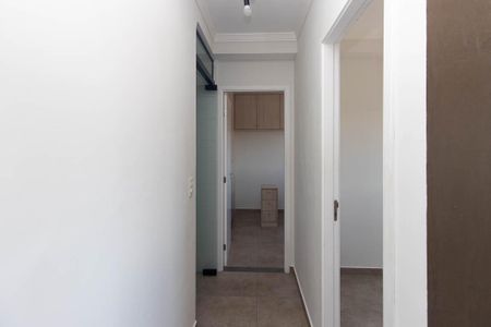 Corredor dos Quartos de apartamento para alugar com 2 quartos, 42m² em Vila Galvão, Guarulhos