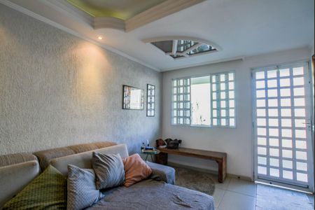 Sala de casa de condomínio à venda com 3 quartos, 126m² em Utinga, Santo André