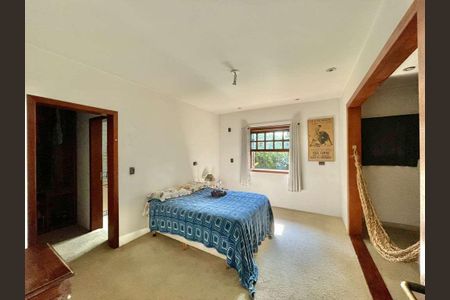 Casa para alugar com 5 quartos, 923m² em Vila Santo Antônio, Cotia