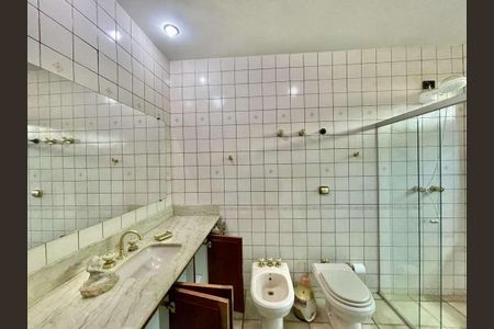 Casa para alugar com 5 quartos, 923m² em Vila Santo Antônio, Cotia