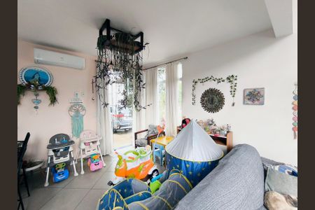 Casa de Condomínio à venda com 2 quartos, 300m² em Jardim Dona Donata, Jundiaí