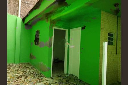 Casa à venda com 2 quartos, 120m² em Jardim Itacolomi, São Paulo