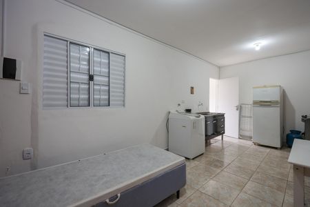 Sala/Quarto de kitnet/studio para alugar com 1 quarto, 30m² em Vila Sonia, São Paulo