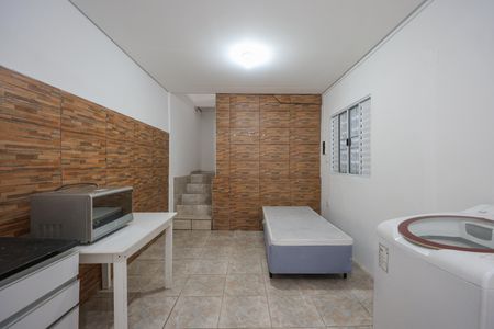 Sala/Quarto de kitnet/studio para alugar com 1 quarto, 30m² em Vila Sonia, São Paulo