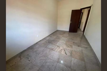 Quarto de casa para alugar com 4 quartos, 152m² em Tirol, Contagem