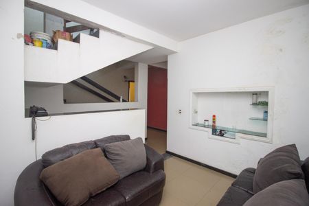 Sala de casa à venda com 5 quartos, 592m² em Sapucaias Iii, Contagem