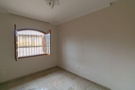Casa à venda com 3 quartos, 346m² em Santa Branca, Belo Horizonte