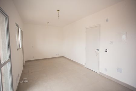 STUDIO de kitnet/studio à venda com 1 quarto, 33m² em Vila Mariza Mazzei, São Paulo