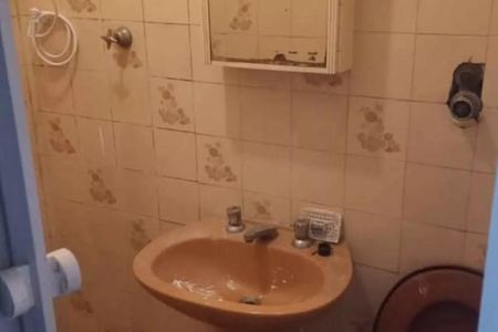 Banheiro de casa para alugar com 1 quarto, 101m² em Vila Centenario, Duque de Caxias