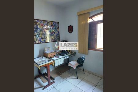 Casa à venda com 3 quartos, 250m² em Adalgisa, Osasco