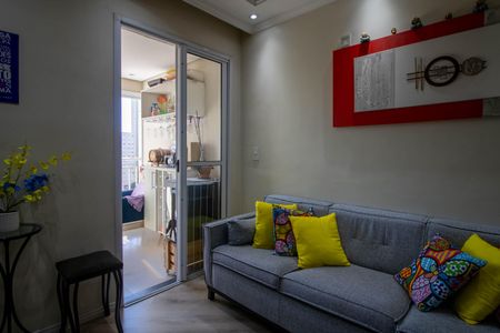 Sala de apartamento à venda com 2 quartos, 52m² em Jardim Henriqueta, Taboão da Serra
