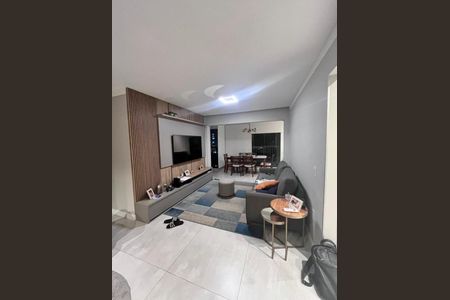Apartamento à venda com 3 quartos, 107m² em Vila Angelino Rossi, Campinas