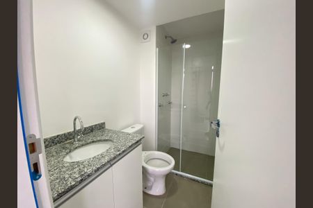 Banheiro de kitnet/studio para alugar com 1 quarto, 30m² em Belenzinho, São Paulo