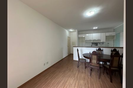 Sala de apartamento à venda com 3 quartos, 71m² em Nucleo Residencial Celia Mota, Barueri