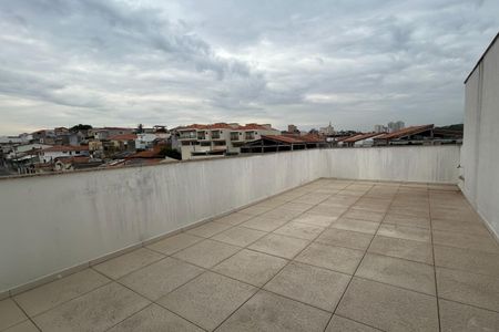 Casa para alugar com 4 quartos, 330m² em Vila Mazzei, São Paulo