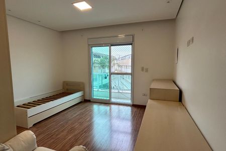 Casa para alugar com 4 quartos, 330m² em Vila Mazzei, São Paulo
