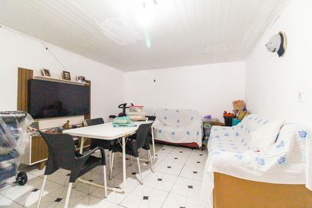 Sala de casa à venda com 2 quartos, 250m² em Jardim Lucinda, São Paulo