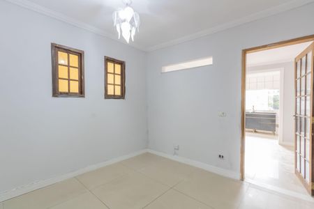 Sala (Casa 2) de casa para alugar com 6 quartos, 400m² em Quitaúna, Osasco