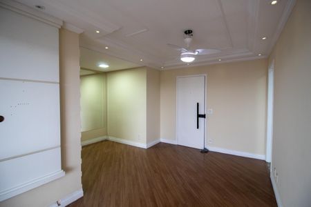 Sala de apartamento à venda com 3 quartos, 77m² em Jardim Cláudia, São Paulo