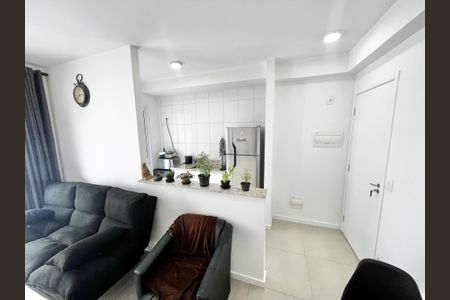 Sala/Cozinha de apartamento para alugar com 2 quartos, 55m² em Jardim das Laranjeiras, São Paulo