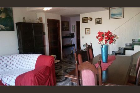 Casa à venda com 3 quartos, 139m² em Vila das Belezas, São Paulo