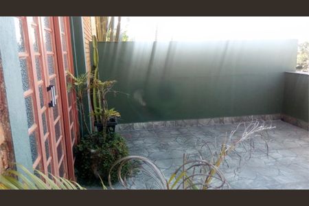 Casa à venda com 3 quartos, 139m² em Vila das Belezas, São Paulo